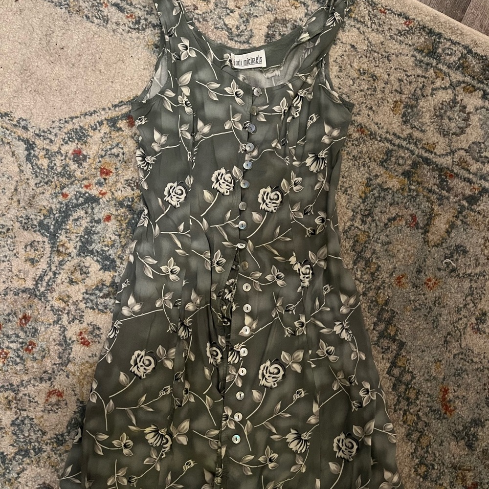 Stunning button up vintage dress